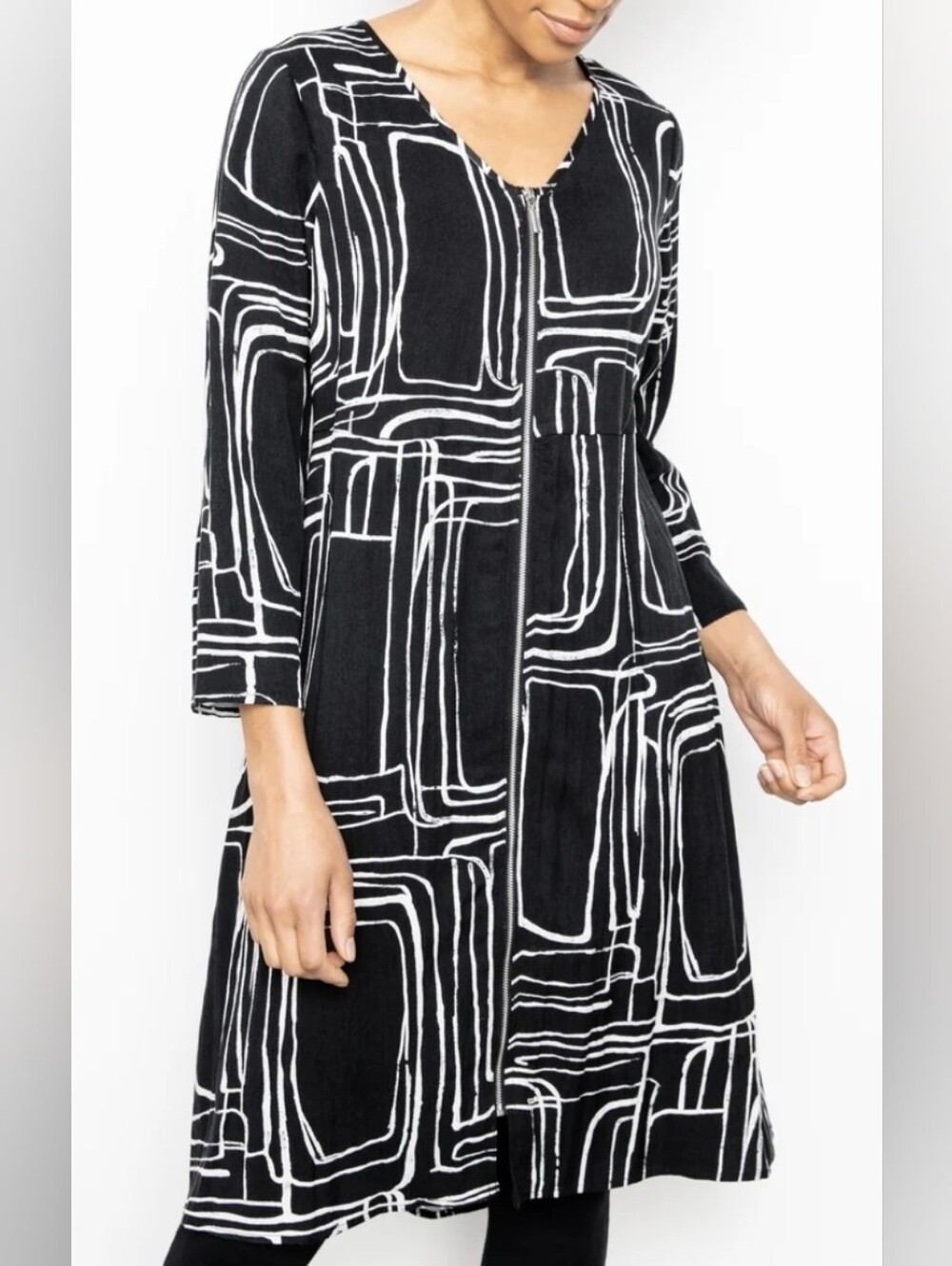 Liv By Habitat Tencel Black & White Geometric Zip-Front Women's Dress Size M